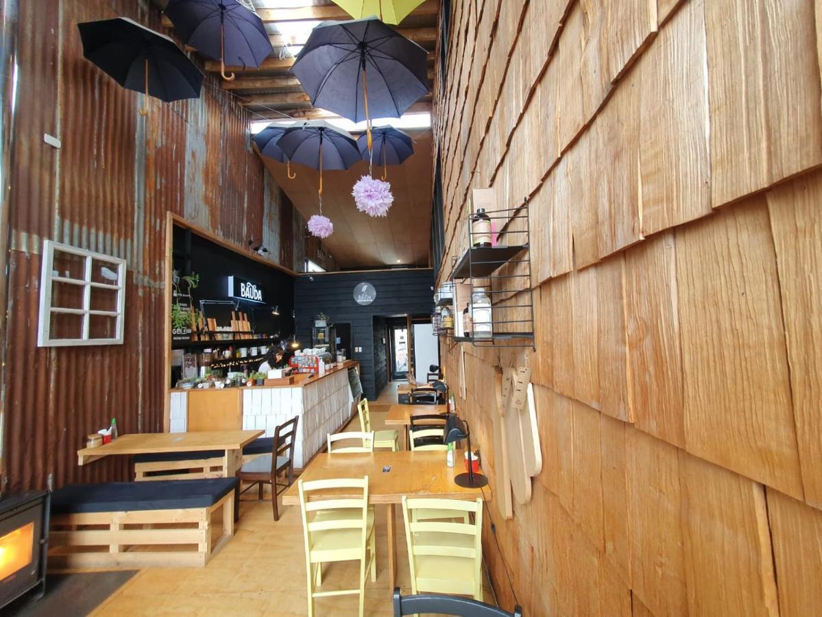 Hotel & Cafe Bauda Castro Bagian luar foto